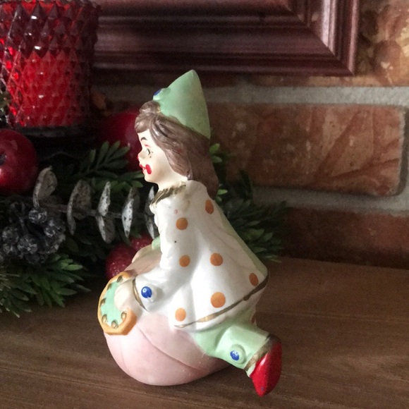 Rare Vintage 1970’s Hand Painted Collector Clown - Picture 2 of 6